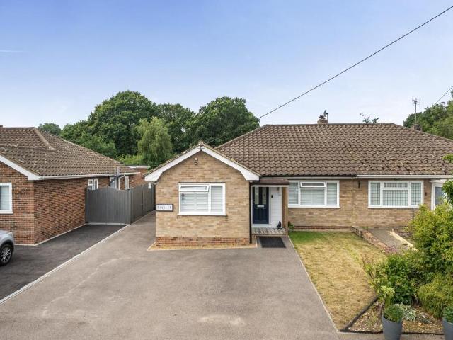 Bungalow for sale in Offham, Bourne Vale
