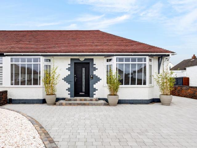 Bungalow for sale in Prestwick, Scotland