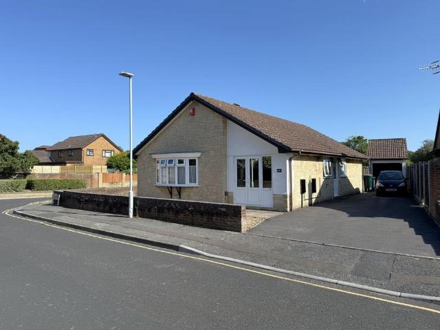 Bungalow for sale in Alder Hills, Poole