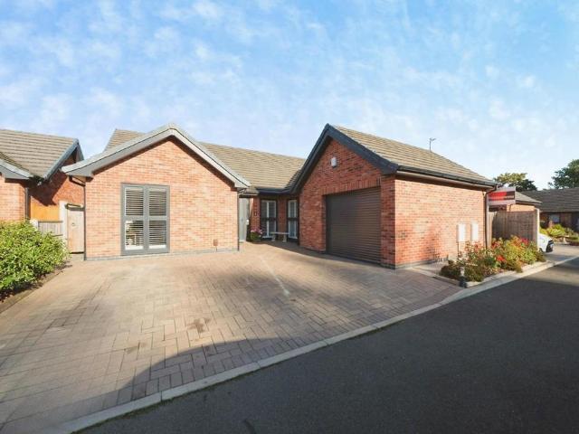 Bungalow for sale in Clipstone, Newark and Sherwood