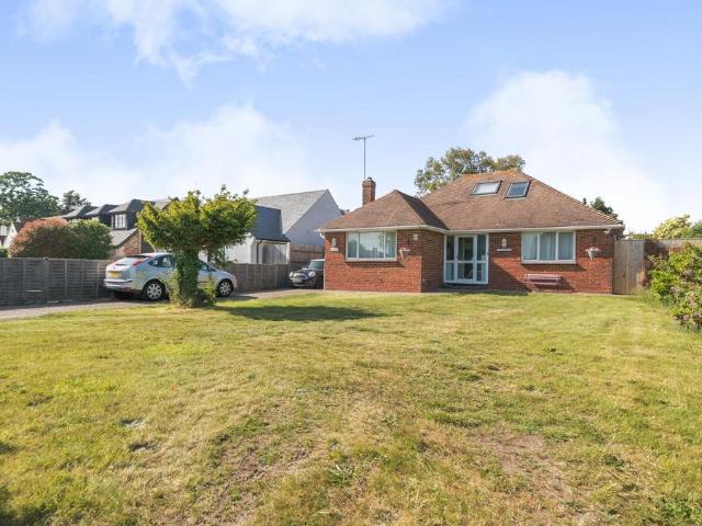 Bungalow for sale in Fishersgate, West Sussex
