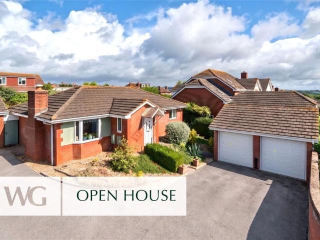 Bungalow for sale in Watergate, Devon