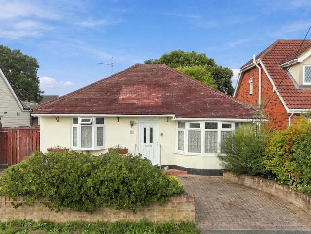 Bungalow for sale in Hockley, Rochford