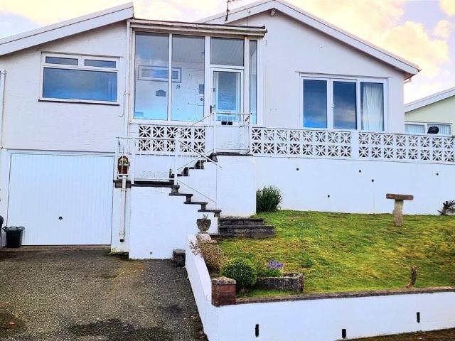 Bungalow for sale in Saundersfoot, Wales