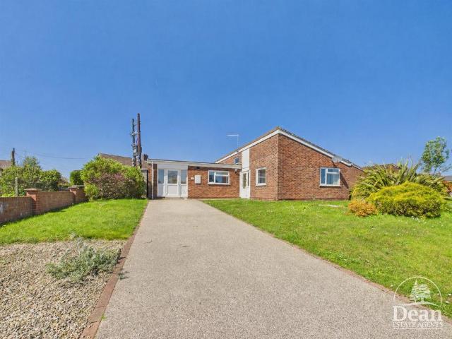 Bungalow for sale in Coleford, Bromsberrow Heath