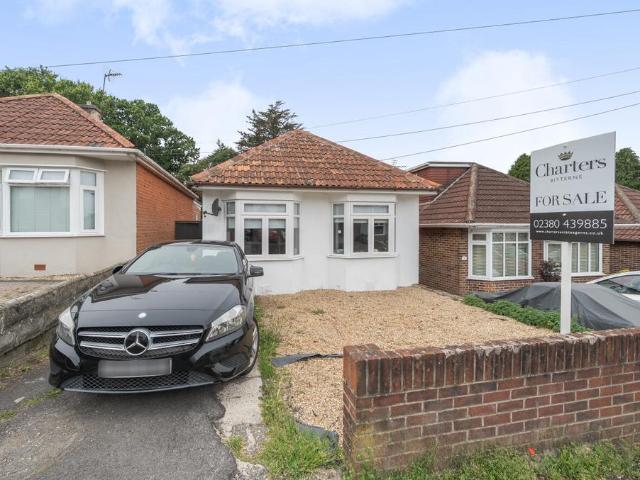 Bungalow for sale in Midanbury, City Of Southampton