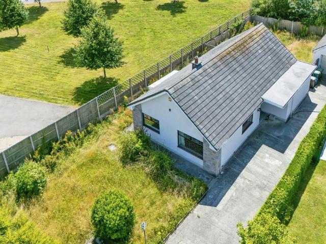 Bungalow for sale in Pentir, Wales