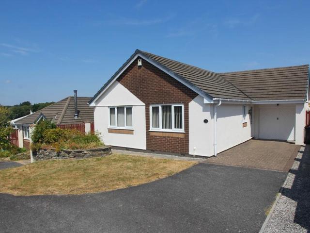 Bungalow for sale in Carnon Downs, Cornwall
