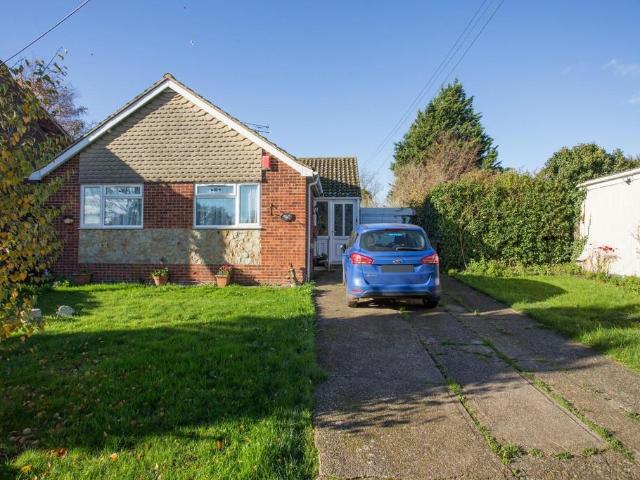 Bungalow for sale in Westmarsh, Ash