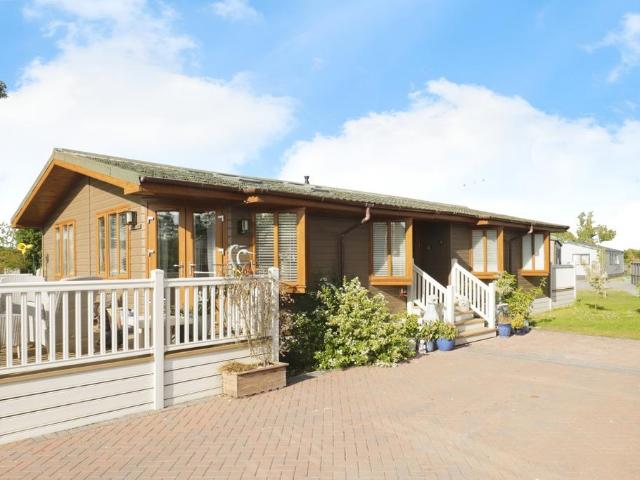 Bungalow for sale in Newton Upon Derwent, East Riding Of Yorkshire