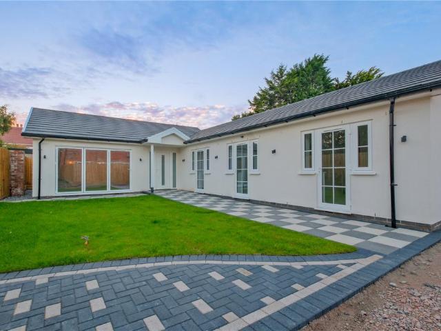 Bungalow for sale in High Park, Southport