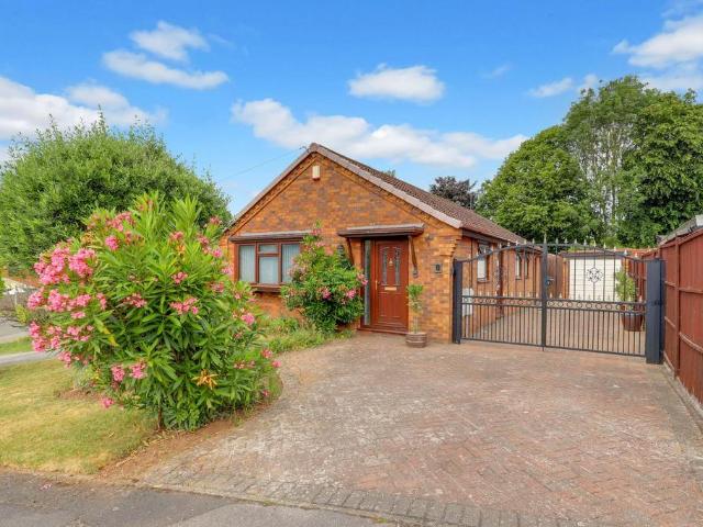 Bungalow for sale in Gedling, East Midlands