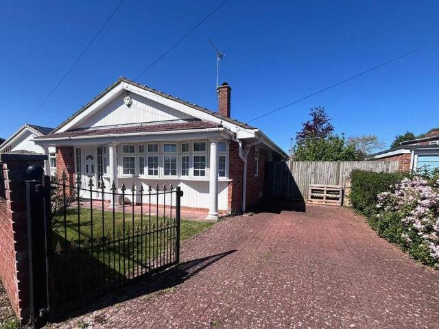 Bungalow for sale in Stubbington, Fareham