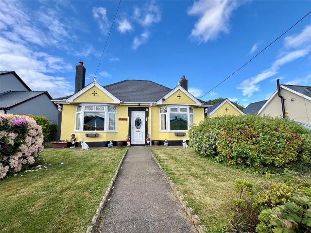Bungalow for sale in Hook, Wales