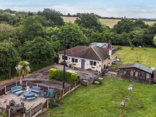 Bungalow for sale in South Hanningfield, Chelmsford