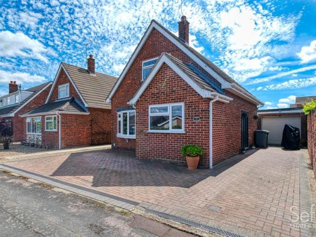 Bungalow for sale in Crostwick, Norfolk