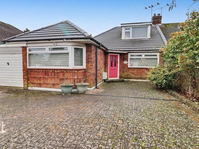 Bungalow for sale in Spring Park, Luton