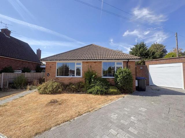 Bungalow for sale in Willian, Letchworth