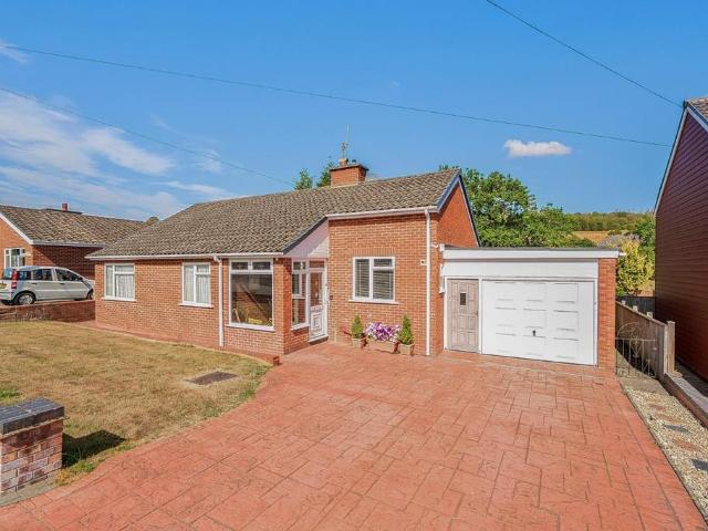 Bungalow for sale in Welshpool, Wales