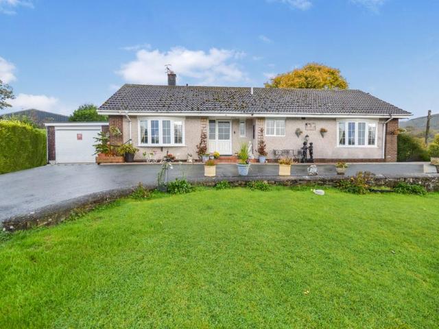Bungalow for sale in Carno, Wales