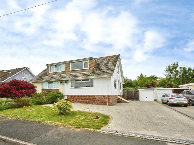 Bungalow for sale in Binstead, Ryde