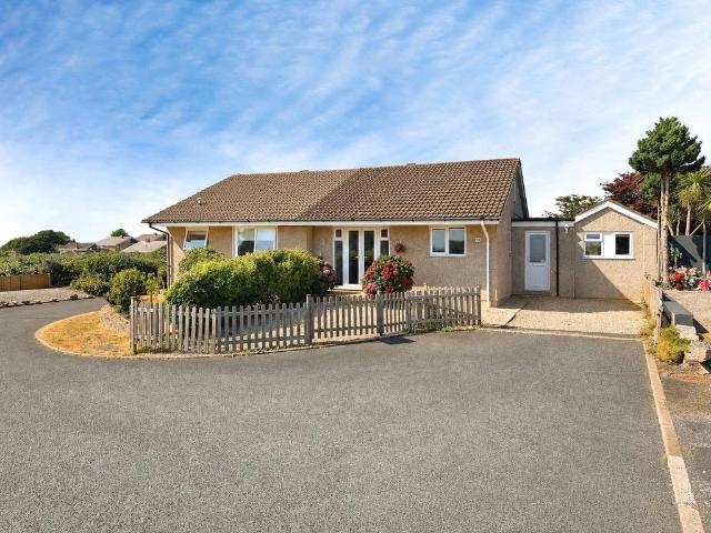 Bungalow for sale in Roselands, Livermead