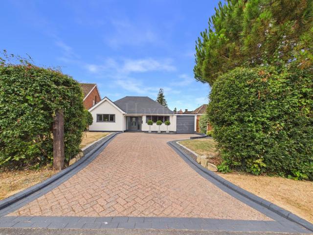 Bungalow for sale in Rushock, Worcestershire