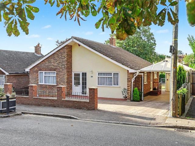Bungalow for sale in Knebworth, King's Walden