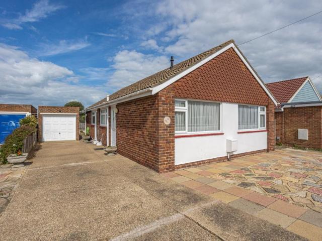 Bungalow for sale in Birchington, Thanet