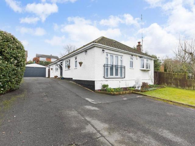 Bungalow for sale in Penn Bottom, Buckinghamshire