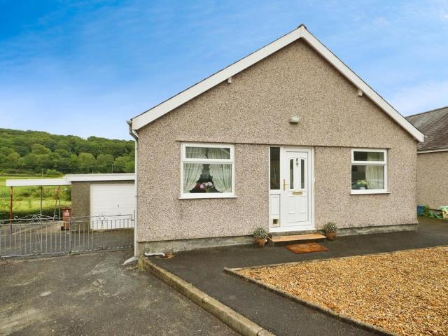 Bungalow for sale in Penrhyndeudraeth