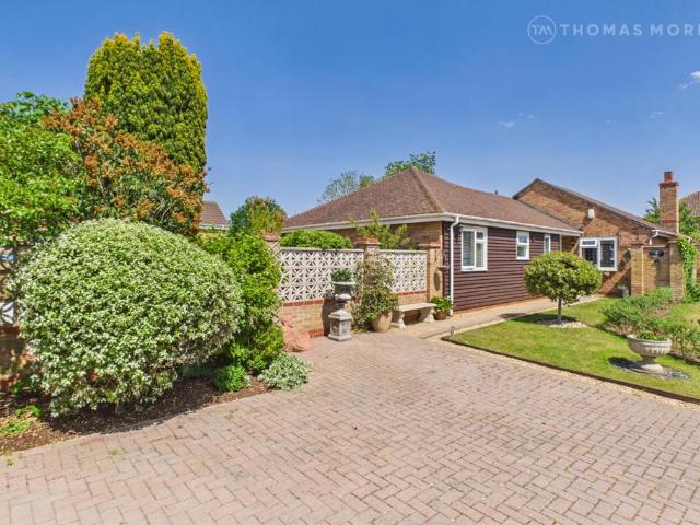 Bungalow for sale in Holywell-cum-Needingworth, Huntingdon