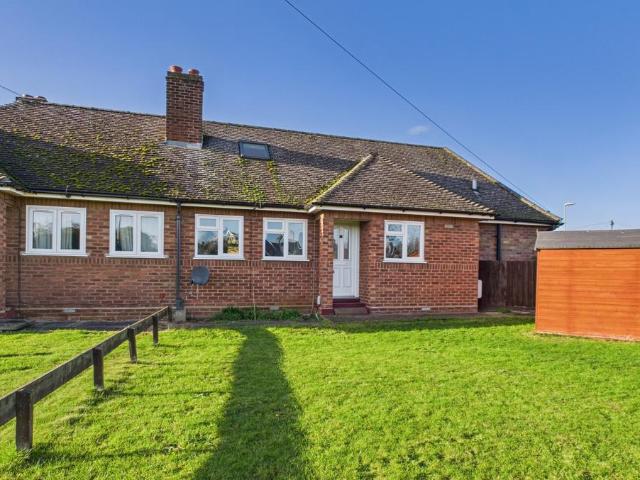 Bungalow for sale in Arrington, Cambridgeshire