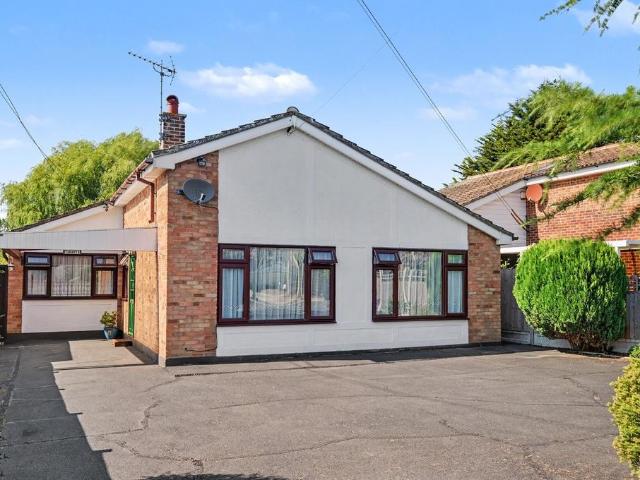 Bungalow for sale in Woodham Ferrers and Bicknacre, Chelmsford
