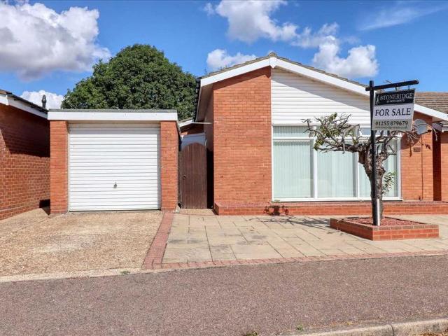 Bungalow for sale in Frinton and Walton, Dale Hill