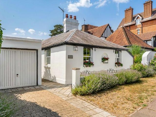 Bungalow for sale in Greater London