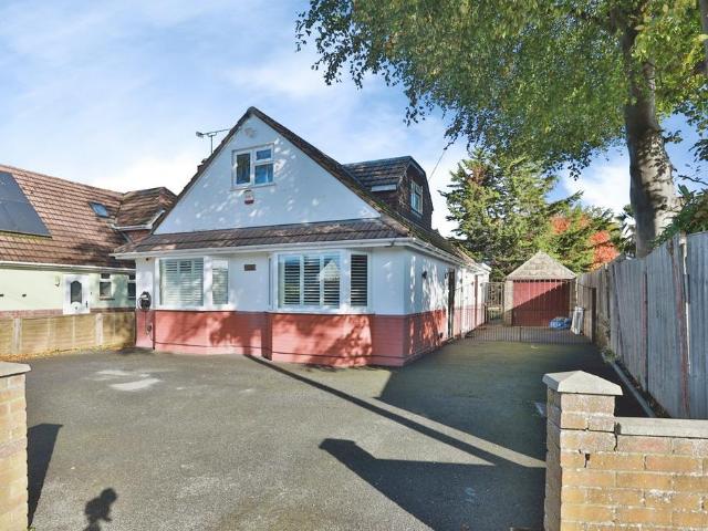 Bungalow for sale in Throop, Bournemouth