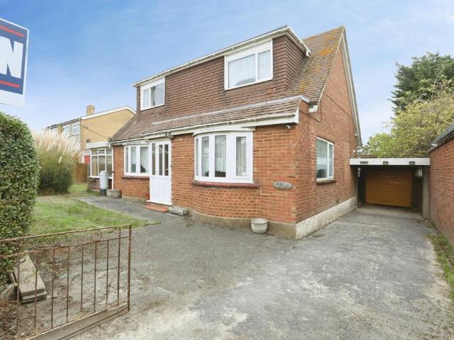 Bungalow for sale in Merryman's Hill, Swale