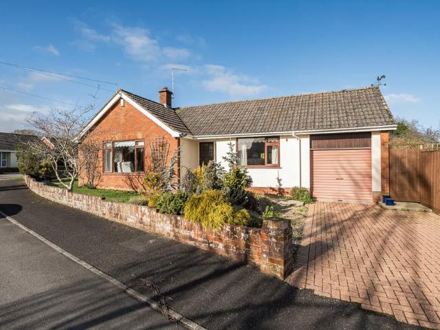 Bungalow for sale in Thurloxton, Somerset
