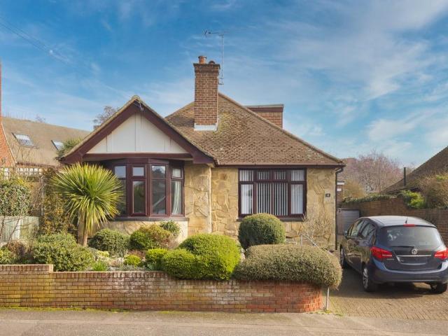 Bungalow for sale in Acol, Kent