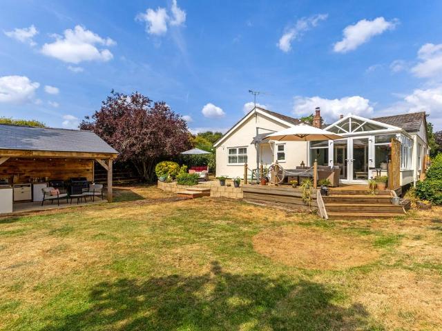 Bungalow for sale in Dromore, Oxfordshire