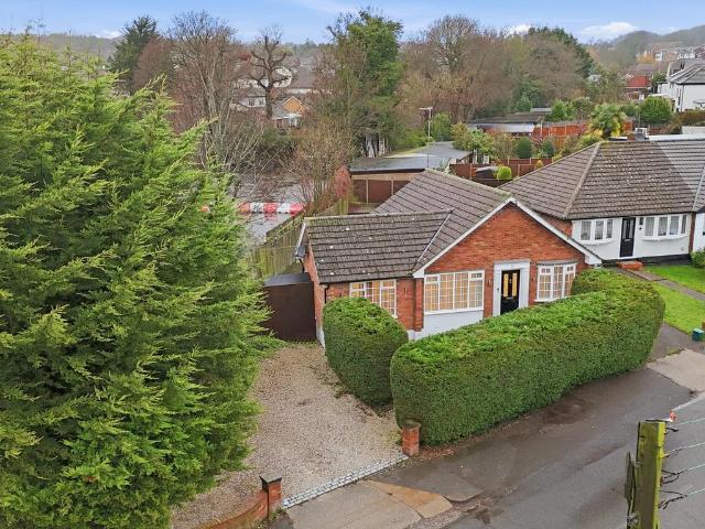 Bungalow for sale in Sunnymede, Billericay