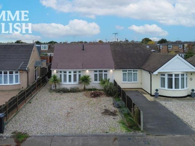 Bungalow for sale in Wickford