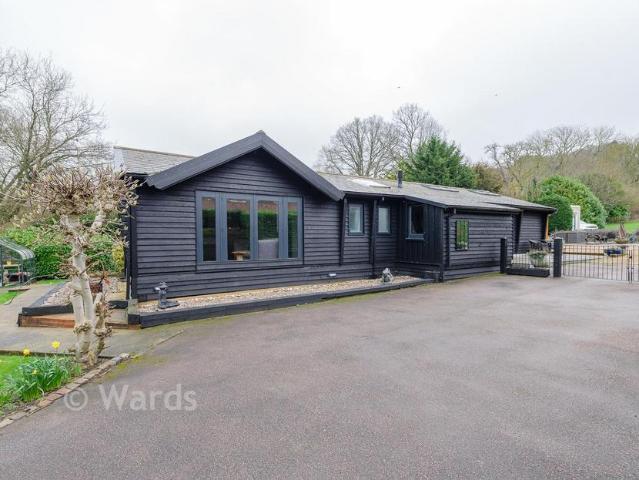 Bungalow for sale in East Hill, The Butts