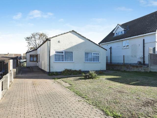 Bungalow for sale in Merryman's Hill, Swale