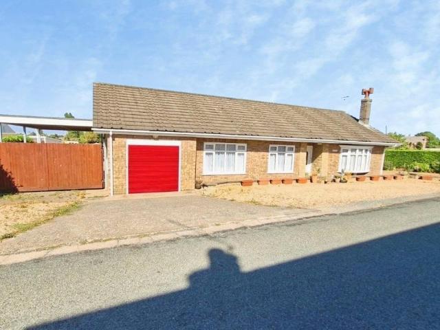 Bungalow for sale in Holbeach Clough, South Holland