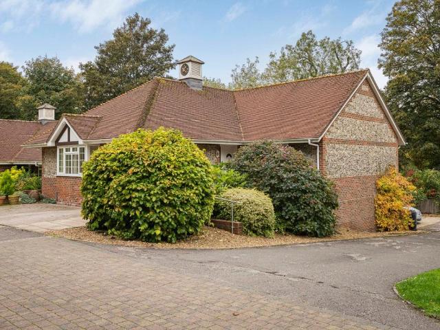 Bungalow for sale in Bolton Low Houses, Hampshire