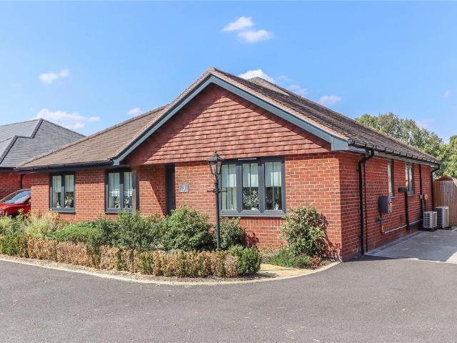 Bungalow for sale in Barton Stacey, Hampshire