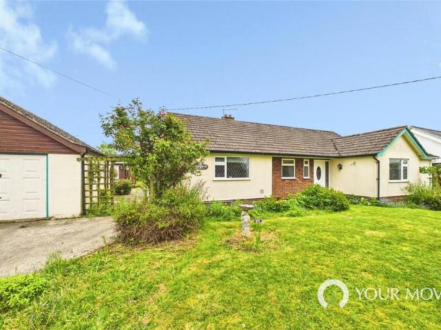 Bungalow for sale in Bedingfield, Suffolk