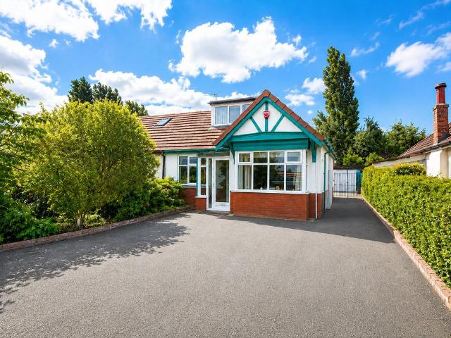 Bungalow for sale in Brown Edge, Roby Mill